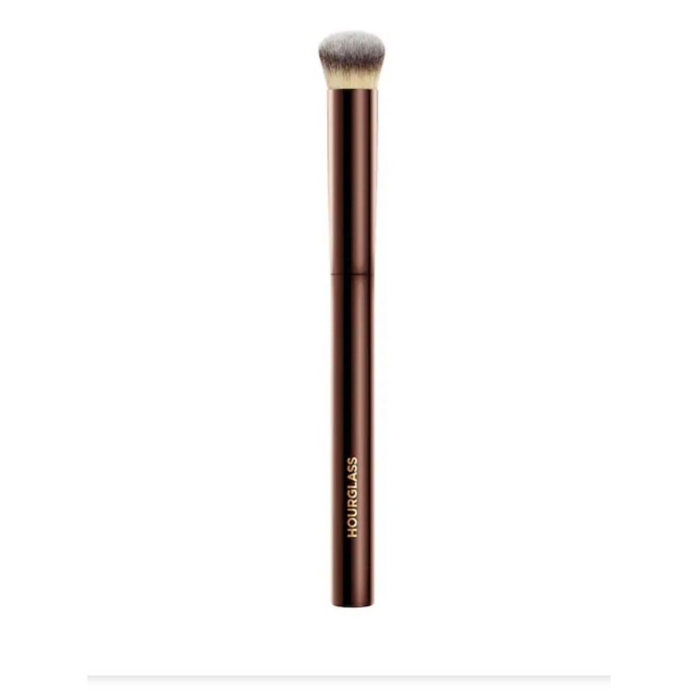 Hourglass
Vanish™ Seamless Finish Concealer Brush